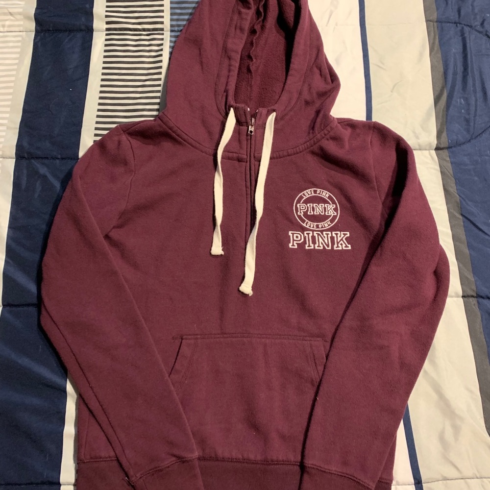 VS pink hoodie